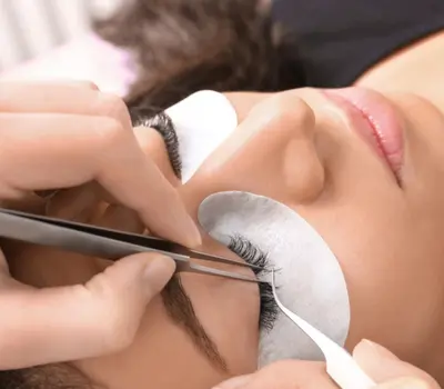 prodlužování řas Praha